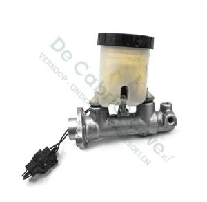 MX5 Master brake cylinder without ABS NA (Used)